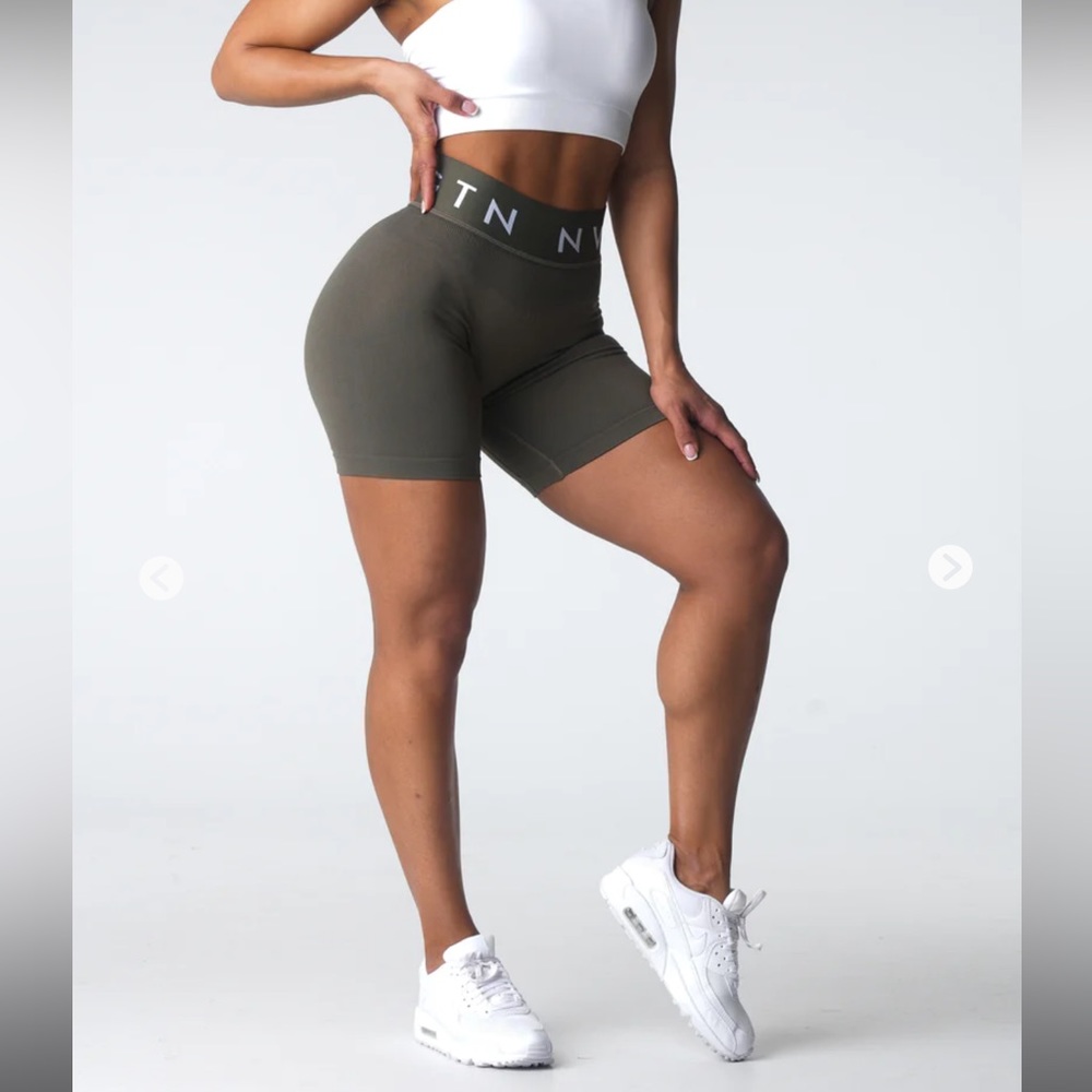 NVGTN Sport Seamless Shorts SMALL